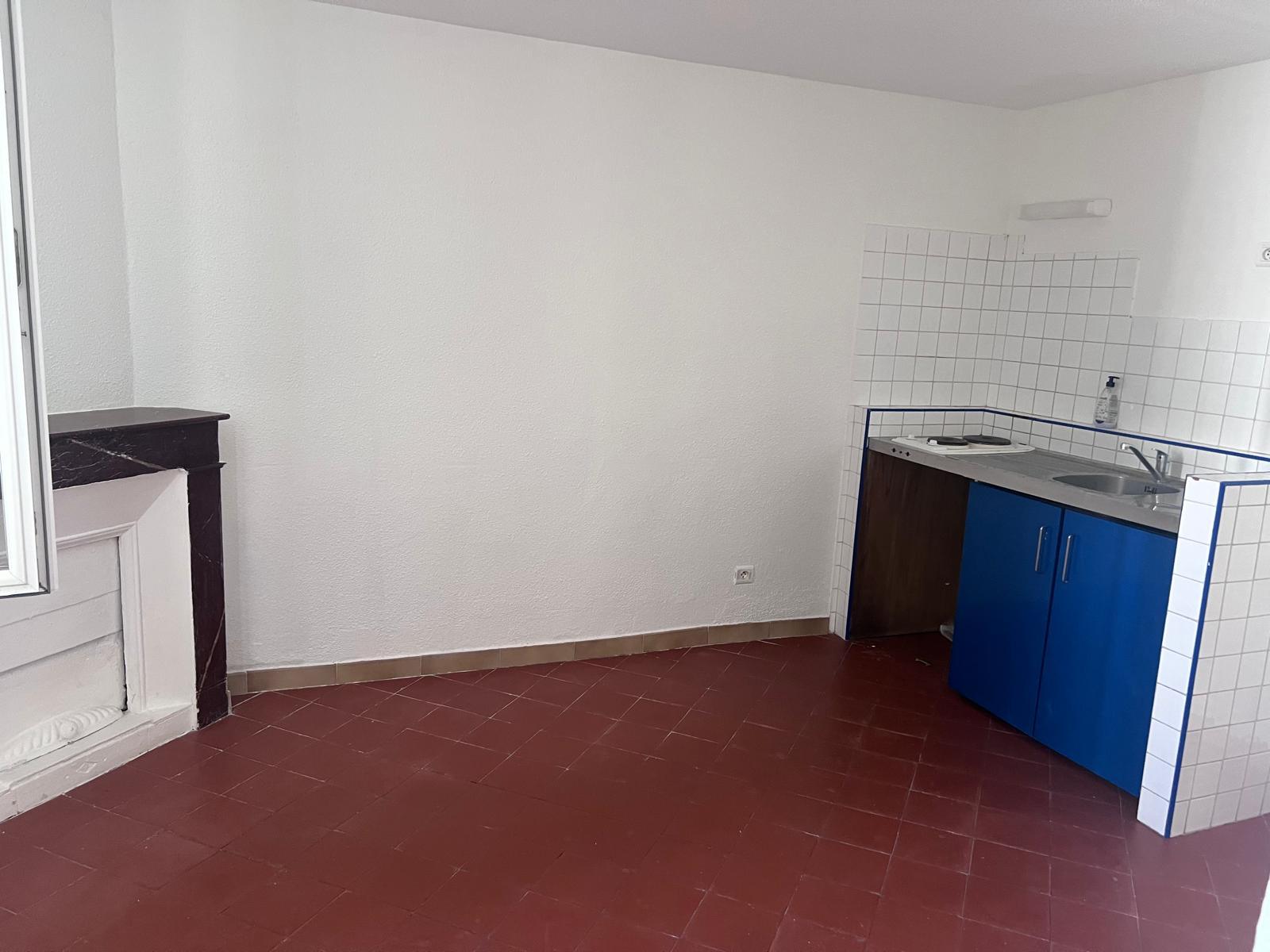Studio proche gare et quai